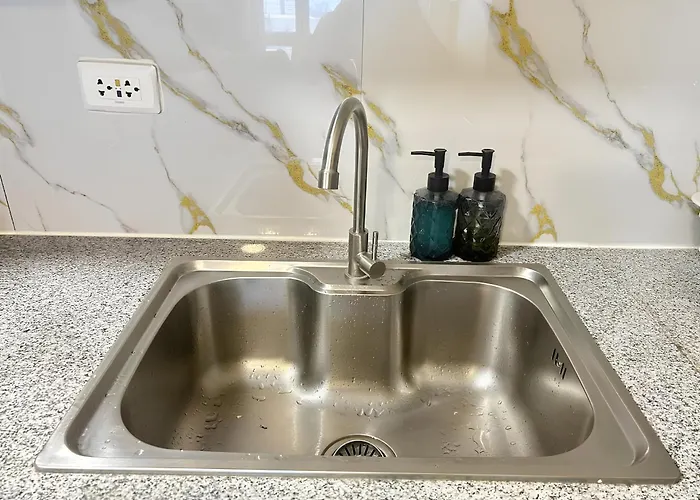 Cozy 2br 2bth Heater Near Filoil Centre Arena San Juan * Manila