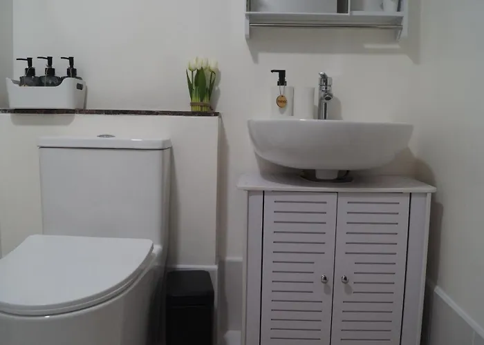 Cozy 2br 2bth Heater Near Filoil Centre Arena San Juan Manila